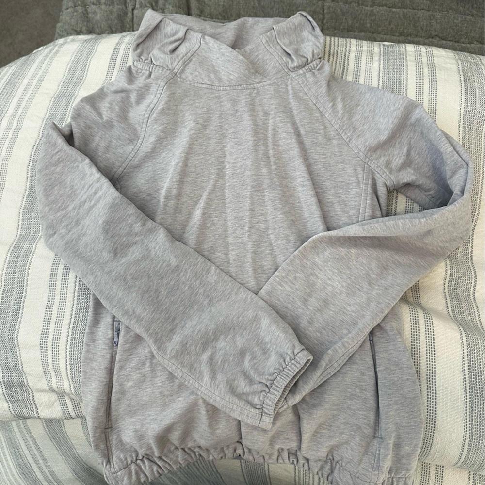 Lululemon sports top